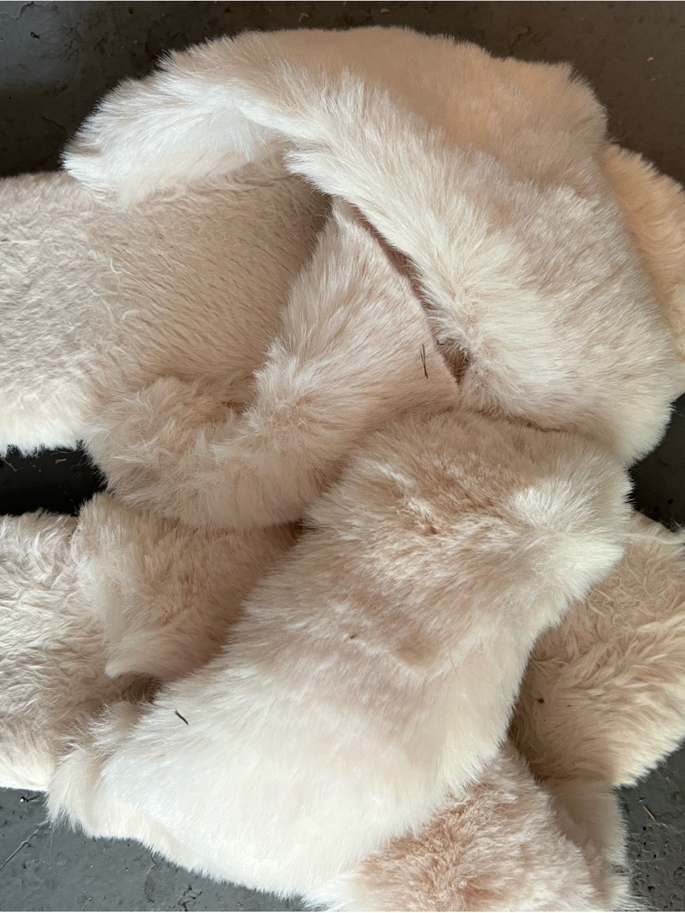 Jcrew Soft Plush Faux Fur slippers in white